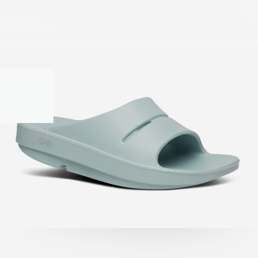 Oofos OOahh WOMEN'S SLIDE size 8